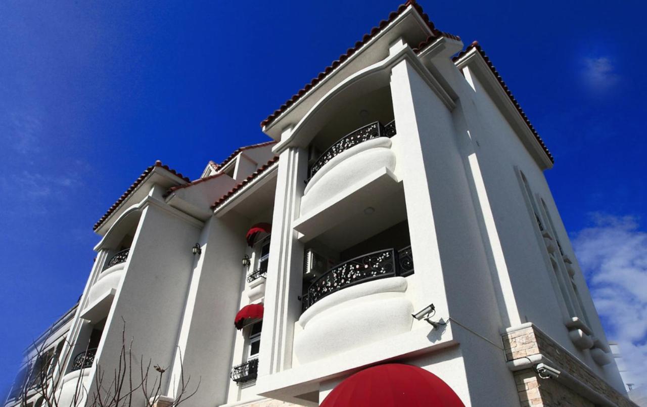 坡岸長堤民宿 Leveeside House مدينة هوالين المظهر الخارجي الصورة
