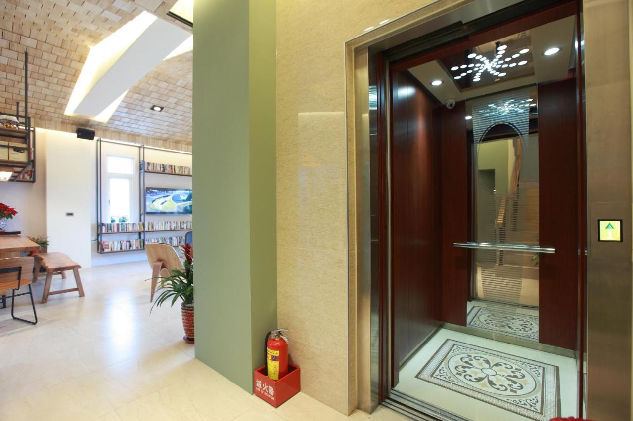 坡岸長堤民宿 Leveeside House مدينة هوالين المظهر الخارجي الصورة