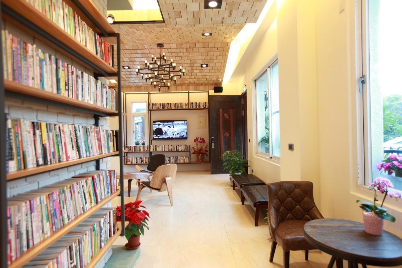 坡岸長堤民宿 Leveeside House مدينة هوالين المظهر الخارجي الصورة